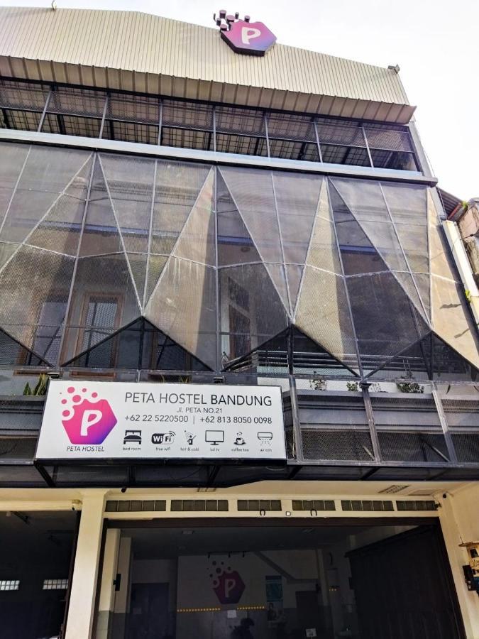 Peta Hostel Бандунг Экстерьер фото